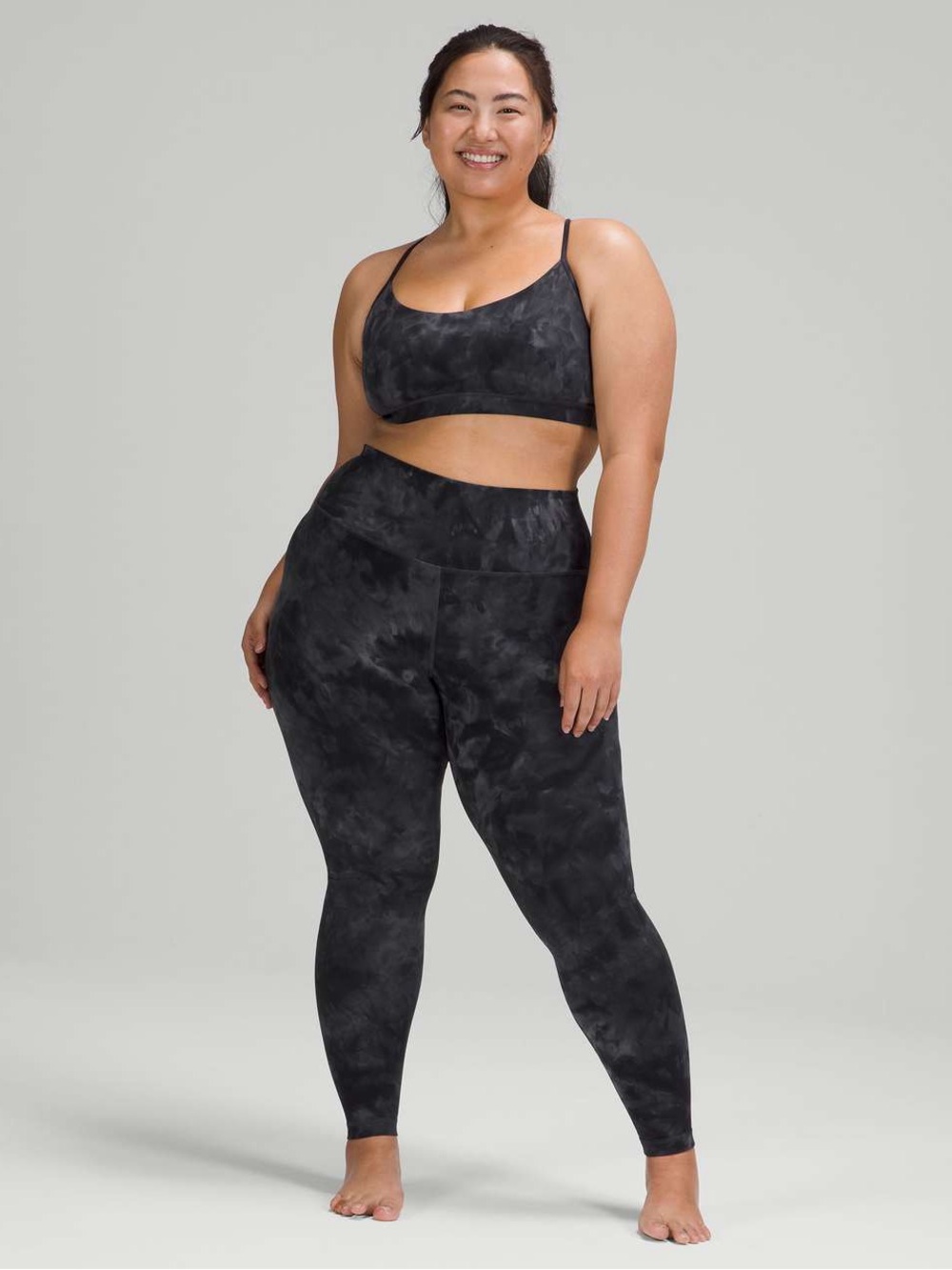 NWOT Lululemon Align High-Rise Pant 28"
Diamond Dye Pitch Grey Graphite Grey 20